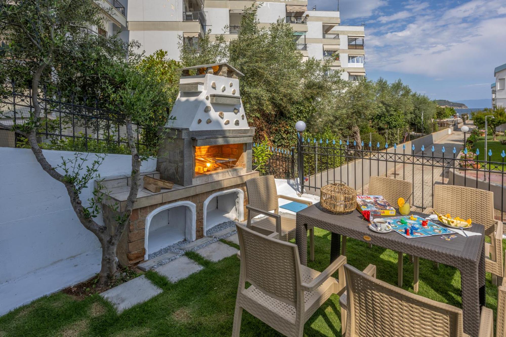 Thalassee Nea Iraklitsa Exterior foto